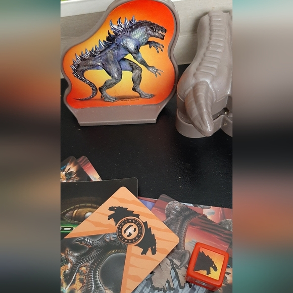 Vintage Godzilla Board Game * Milton Bradley - Picture 6 of 7